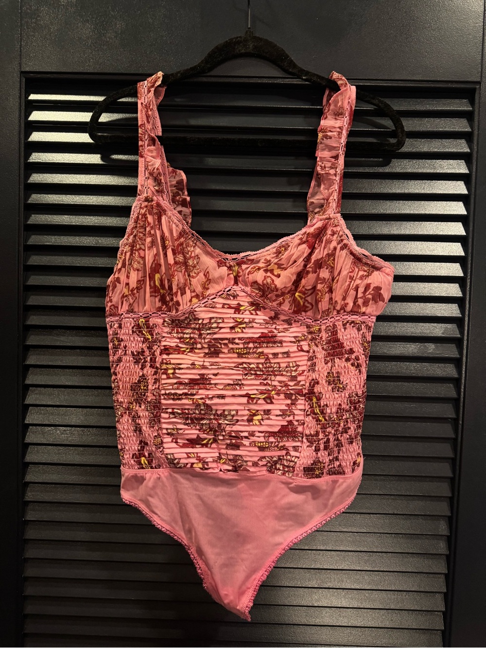 Free People Pink Floral Ruched Lace Bodysuit Large